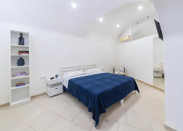 O'vascio Sant'angelo Apartment *